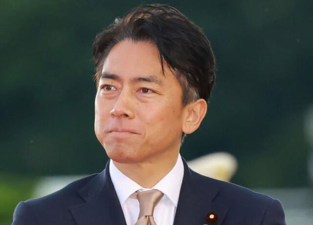 【参院選】小泉進次郎氏　なぜｗ演説先で「食レポ」動画を毎日　男２人で黙々プリン→「うーん、なめらか」　水ゼリー→「出てこない！」